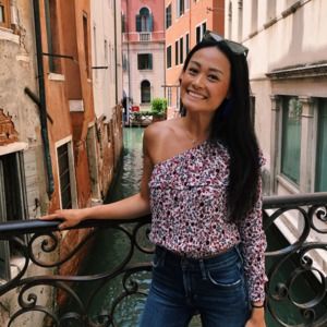 Meet your Posher, Becky